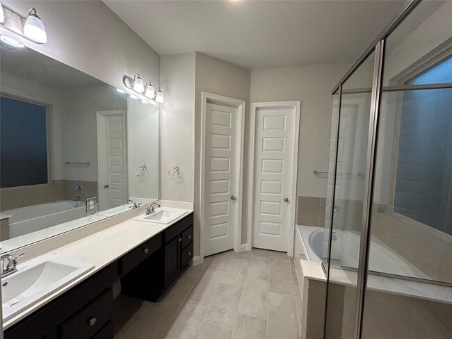 Building Photo - 326 Summer Landing Ct