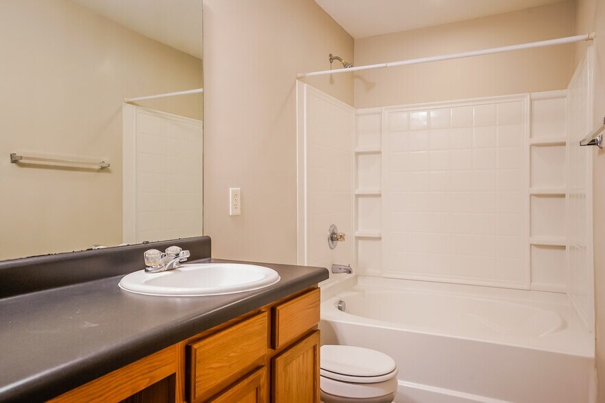 Building Photo - 447 Averasboro Dr