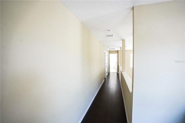 Building Photo - Beautiful 4BR/3.5BA Home with Dual Primary Suites in Harmony for Rent!