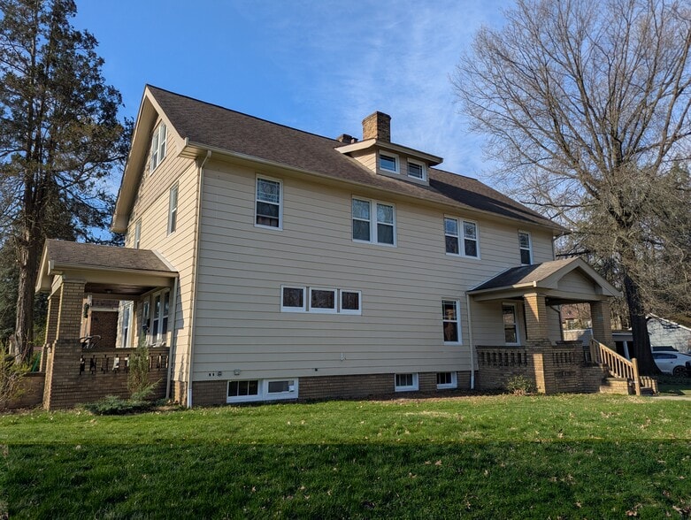 Building Photo - 1510 Wood Rd