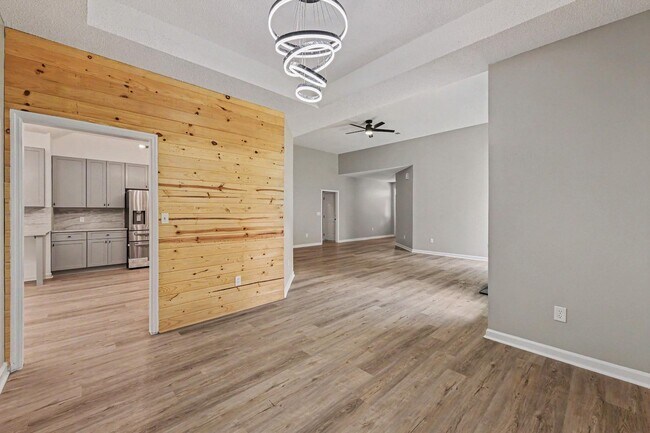 Building Photo - 1854 Oleander Ct