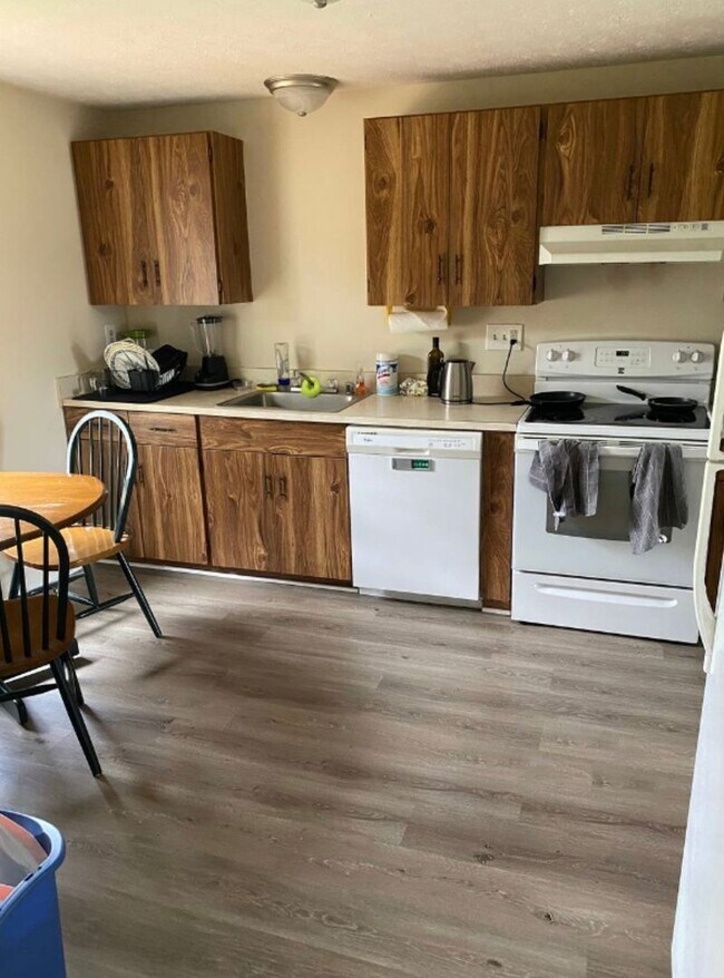 Building Photo - 7726 Acrocomia Dr