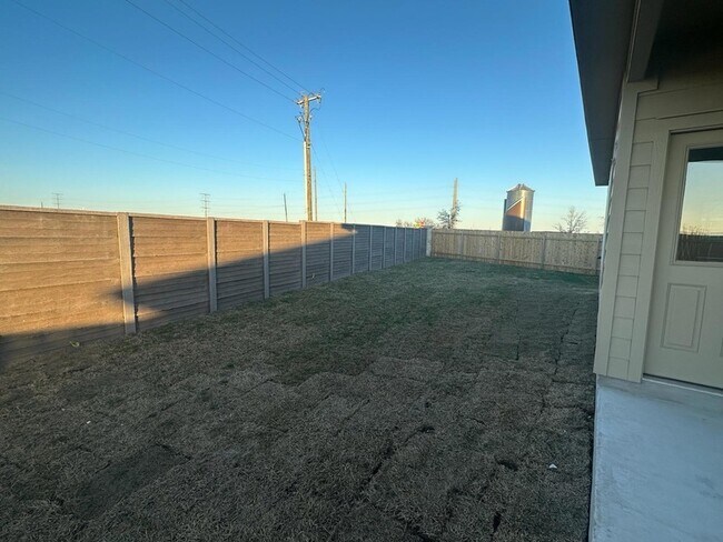 Building Photo - 1018 Ascari Ct