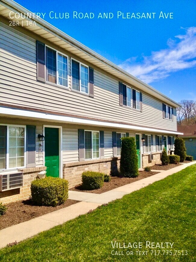 Building Photo - 615 Country Club Rd