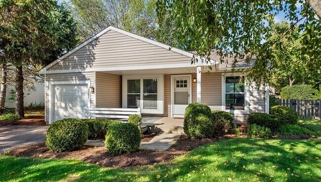 Building Photo - 327 Danbury Dr