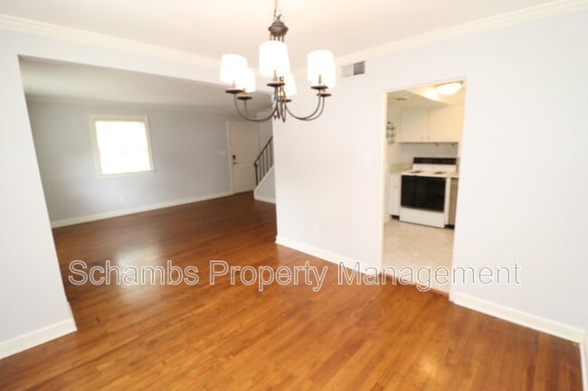 Building Photo - 1000 Nichols Dr