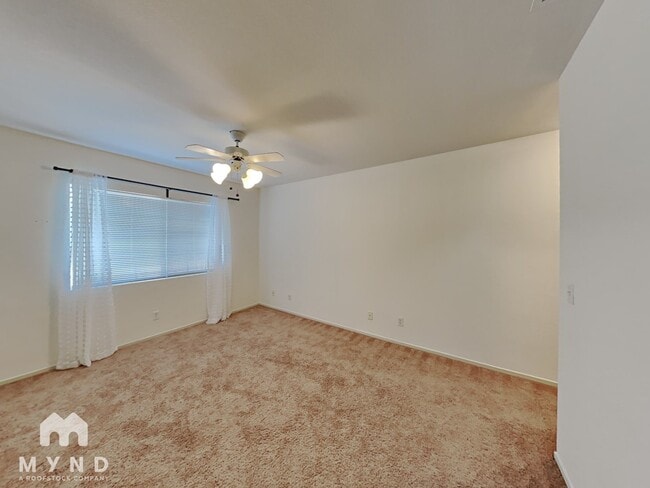 Building Photo - 8042 Laurena Ave
