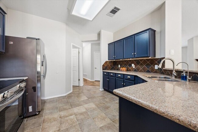 Building Photo - 500 Millington Ln