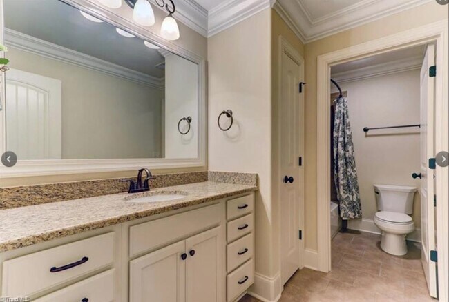 Building Photo - 8706 Invershield Ct