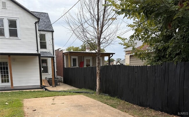 Building Photo - 6815 Wise Ave