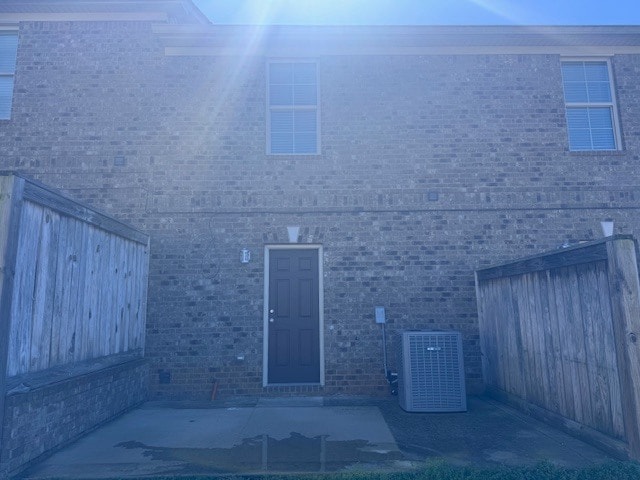 Building Photo - 274 Savannah Ave NE