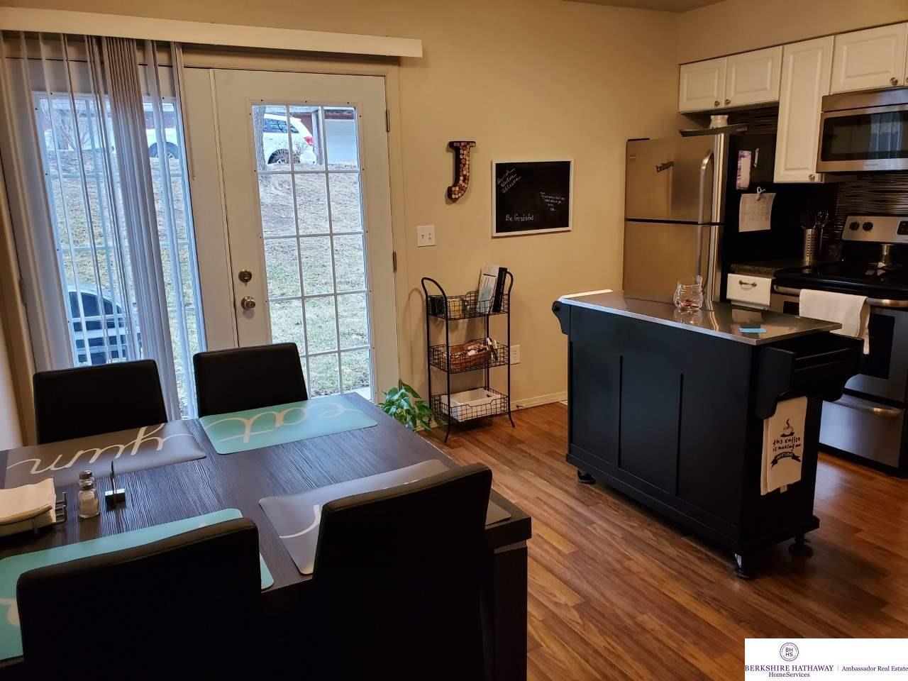 Building Photo - 1905 Thurston Ave