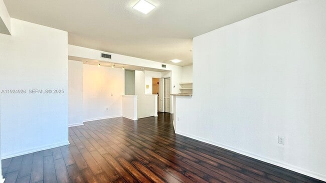 Building Photo - 11032 Legacy Dr