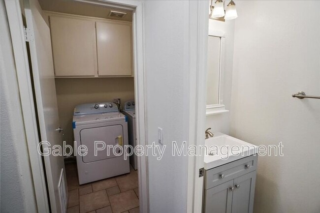 Building Photo - 27758 Coldsprings Pl