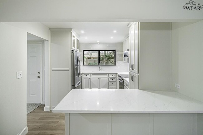 Building Photo - 2824 Mill Valley Dr