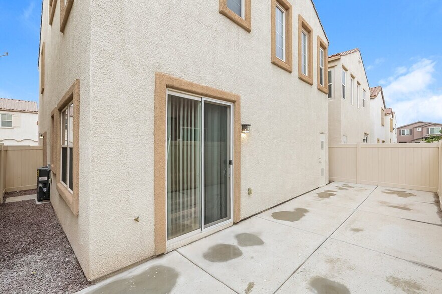 Building Photo - 5367 Flowing Spring St