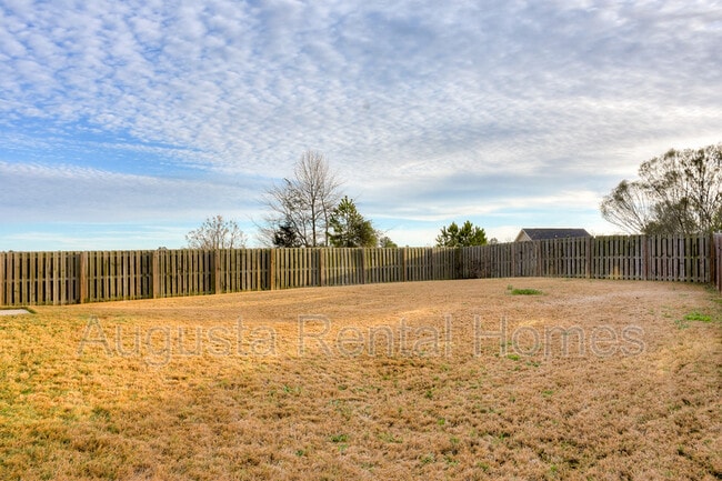 Building Photo - 733 Keyes Dr