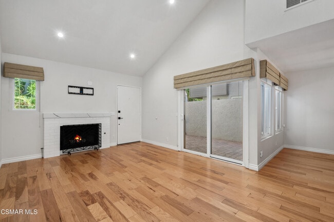 Building Photo - 366 Via Colinas