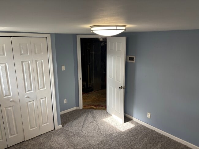 Building Photo - 148 W Moody Ave