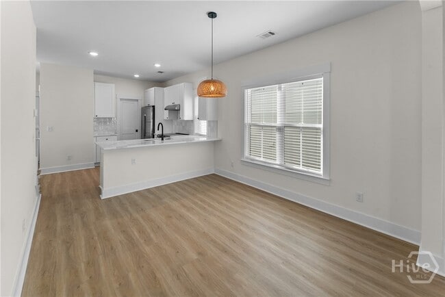 Building Photo - 1203 E Bolton St