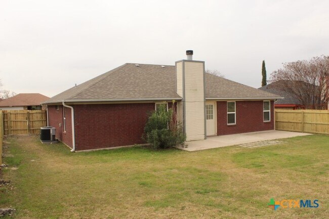 Building Photo - 2713 Fieldstone Dr