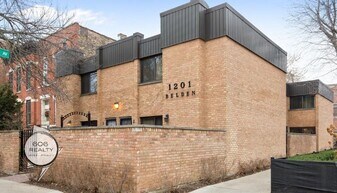 Building Photo - 2254 N Racine Ave