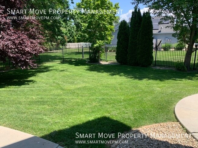 Building Photo - 4184 E Granger Dr