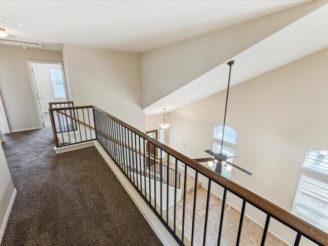 Building Photo - 8721 Blackvireo Dr