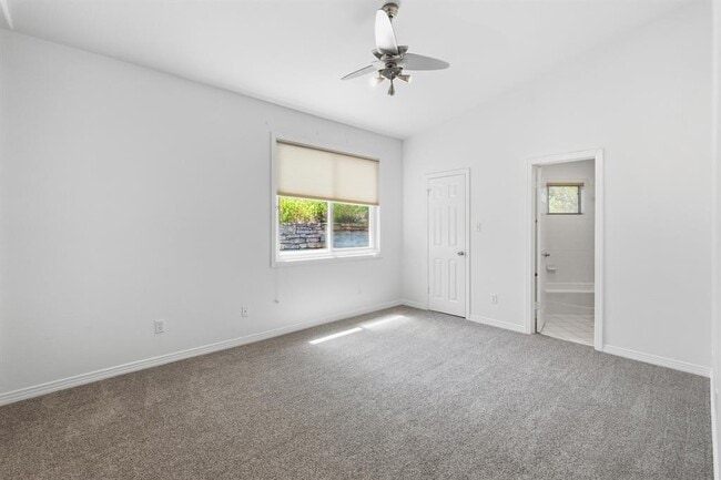 Building Photo - 409 Beardsley Ln
