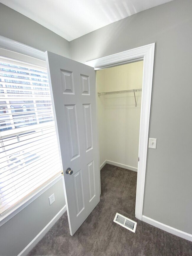 Building Photo - 6437 Village Woods Court