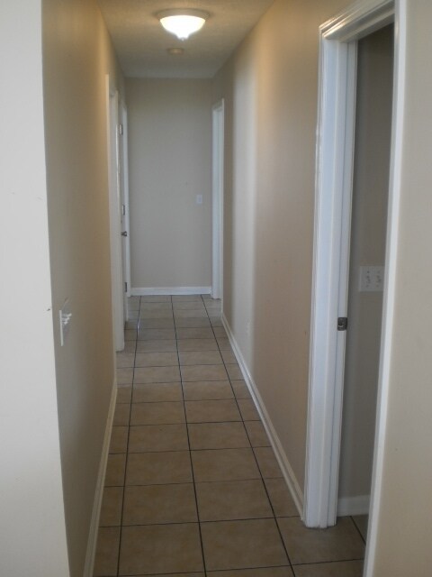 Building Photo - 11717 Cabana Ct
