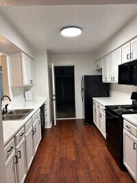 Building Photo - 9615 Dalewood-A