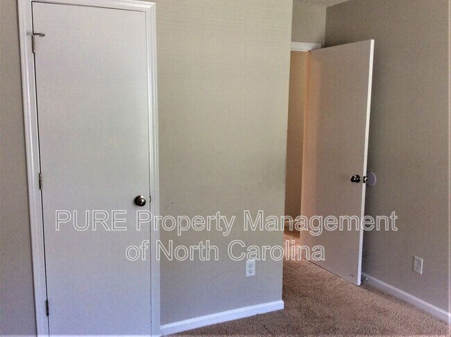 Building Photo - 3958 Damask Drive