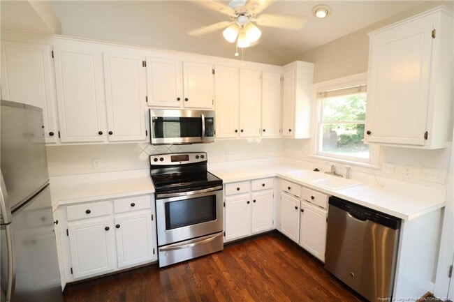 Building Photo - 2002 Keokuk Ct