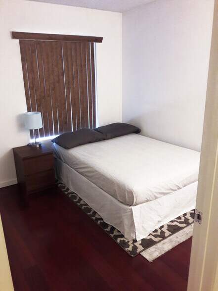 Bedroom - 2339 Lillyvale Ave