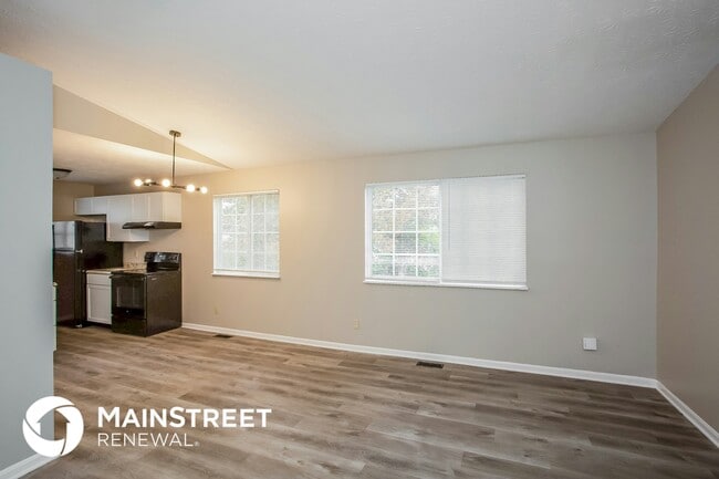 Building Photo - 4051 Luxembourg Cir W