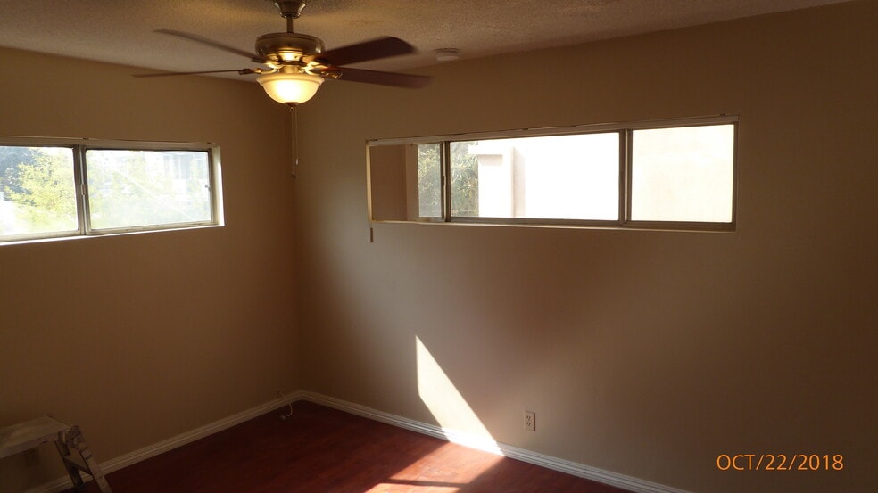 Bedroom 2 - 1845 S Barrington Ave