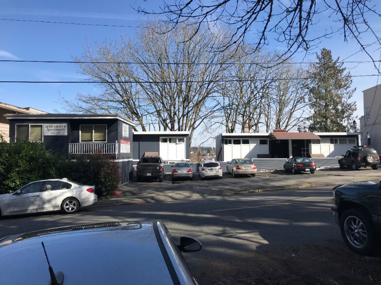 Building Photo - 4746 22nd Ave NE