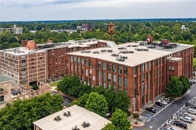 Building Photo - 170 Boulevard SE
