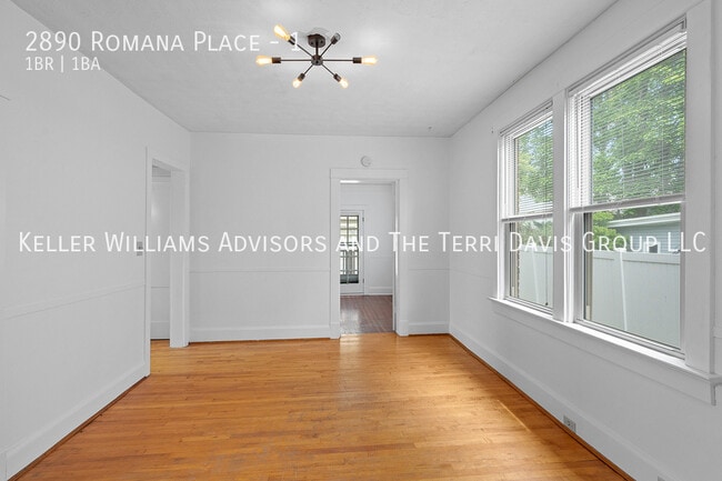 Building Photo - 2890 Romana Pl