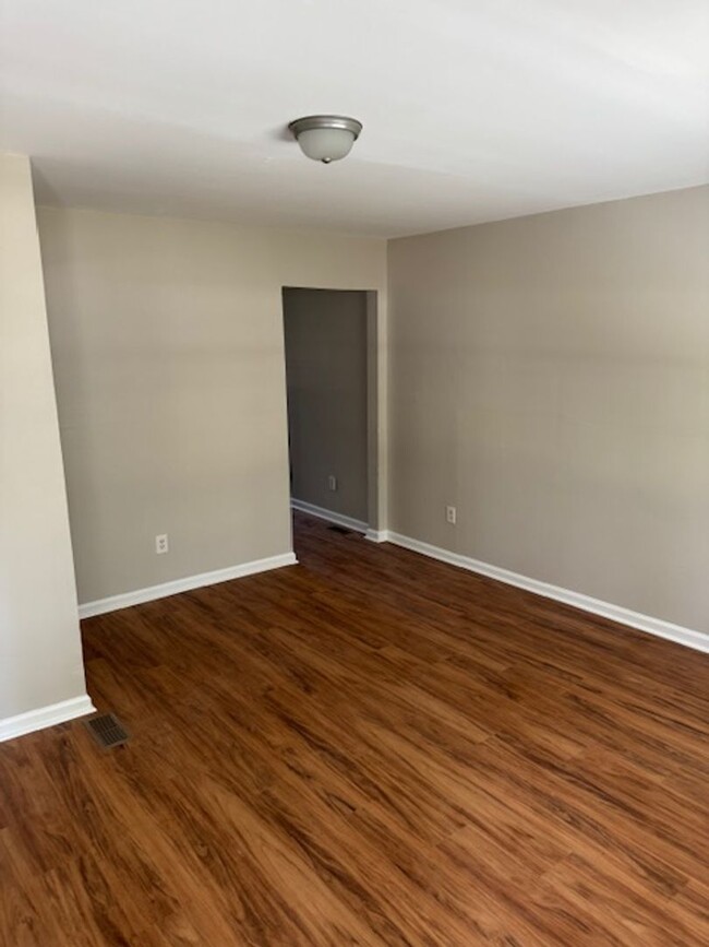 Building Photo - Completely Remodeled unit in North Augusta