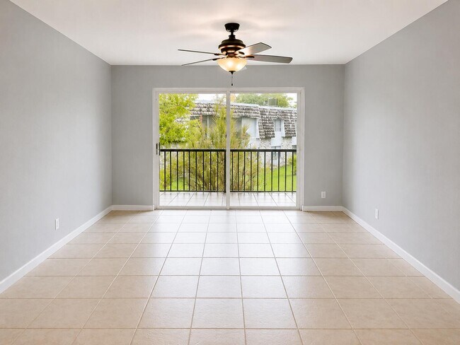 Building Photo - 3125 Oakland Shores Dr