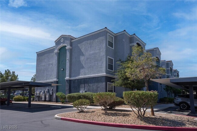 Building Photo - 6955 N Durango Dr