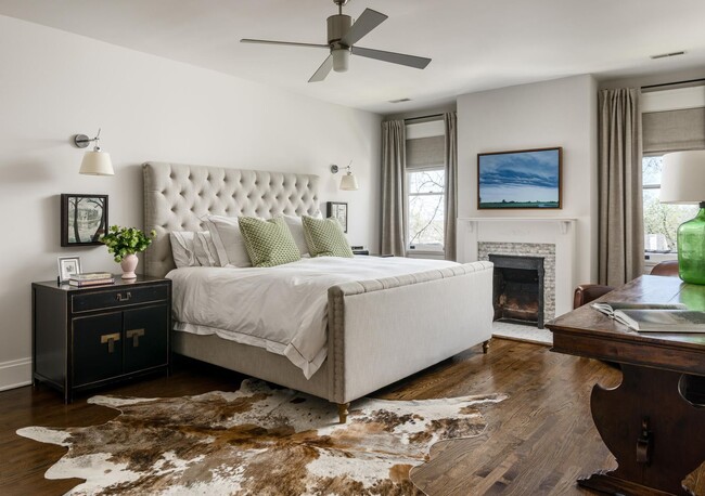 Building Photo - Elegant Fully Furnished 4BR/3.2BA Classic ...