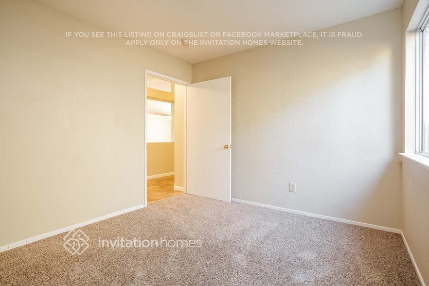 Building Photo - 14510 Cedar Valley Dr
