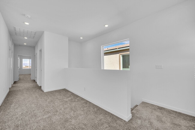 Building Photo - 4000 Richmar Butte Ave