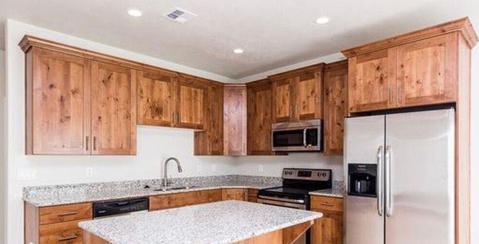 Building Photo - 2501 Bella Vista Drive