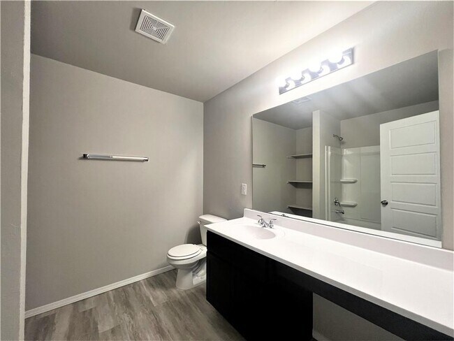 Building Photo - 1314 Travertine Pl