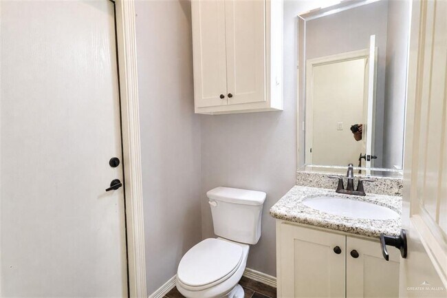 Building Photo - 5305 Ginko Dr