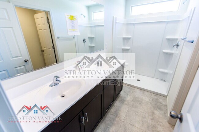 Building Photo - 24618 W Concorda Dr